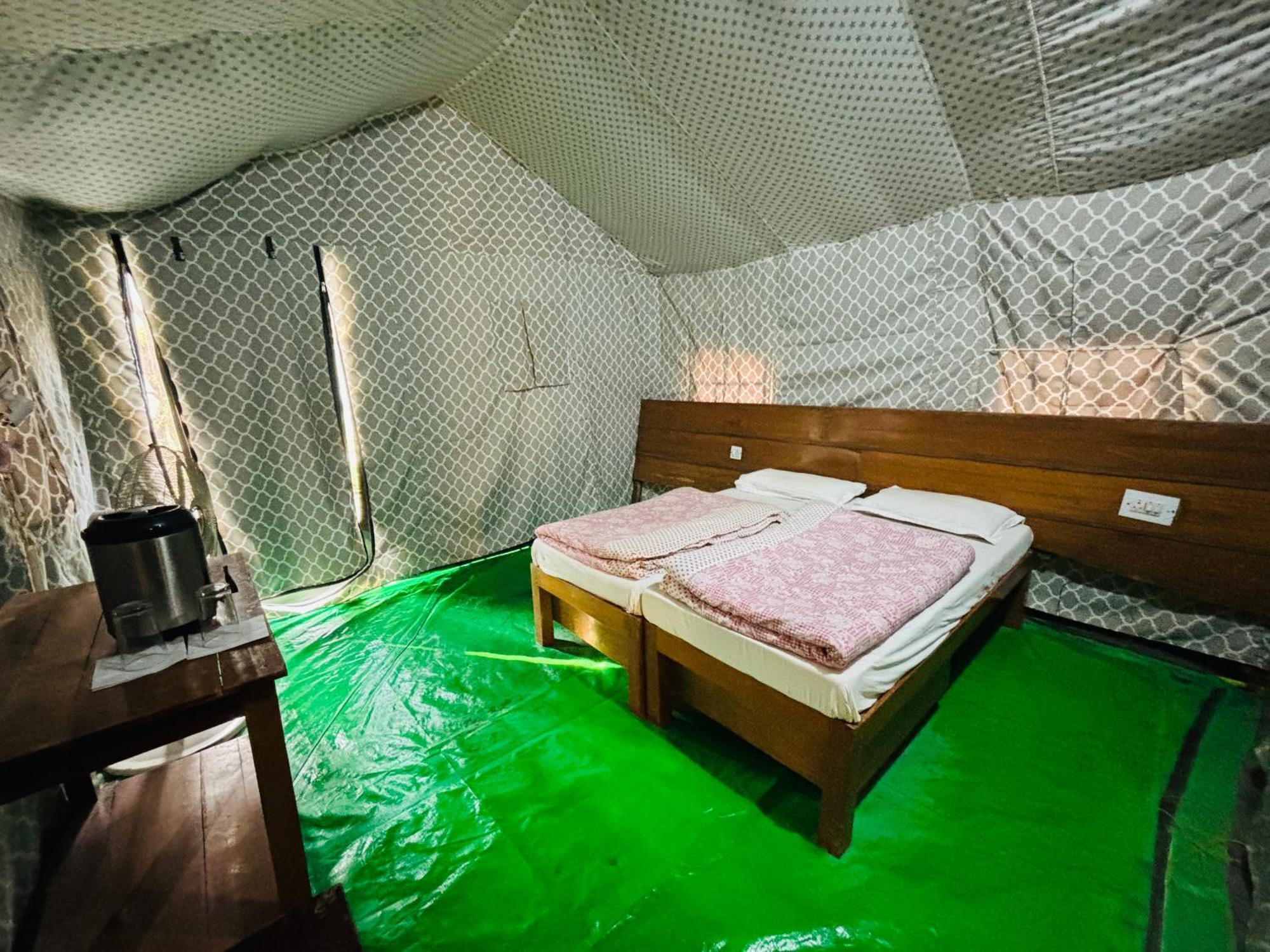 Hotel Camp High 5 Jayalgarh à Dāngchura Extérieur photo